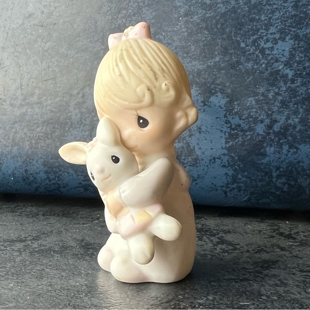 Jonathan & David 1982 Enesco Imports Collectable Child Figurine Bunny Rabbit